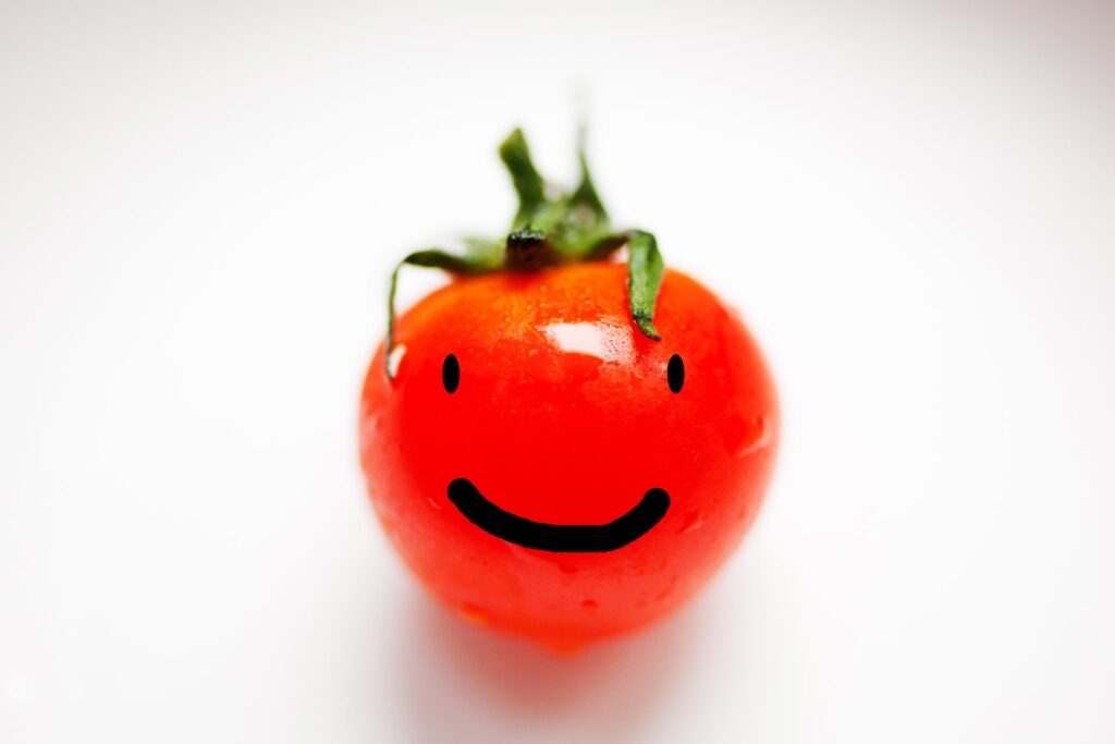 真っ赤なトマトの顔