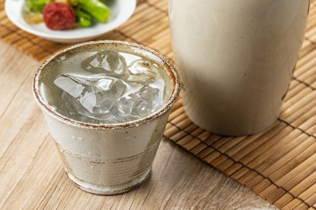 焼酎（ロック）の画像